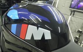 BMW M1000R 2024