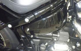 HARLEY FXBR1750 2018