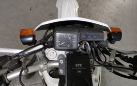 HONDA XR230 MD36