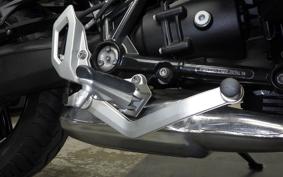 BMW R12