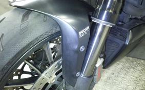 DUCATI DIAVEL 2015