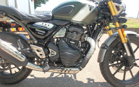 TRIUMPH SCRAMBLER 400X 2025 T147Y9