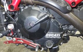 DUCATI HYPERMOTARD 820 2014