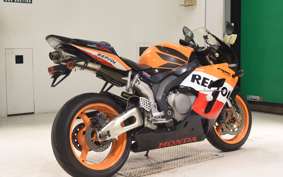 HONDA CBR1000RR 2005