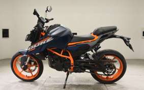 KTM 390 DUKE 2024
