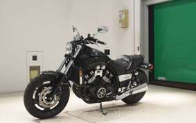 YAMAHA VMAX 2000