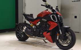 DUCATI DIAVEL V4 2026
