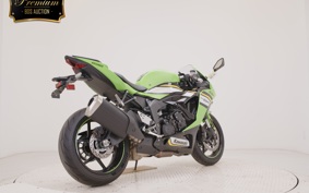 KAWASAKI NINJA ZX-6R A 2026 ZX636J