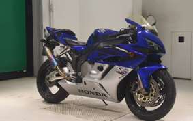 HONDA CBR1000RR 2005 SC57