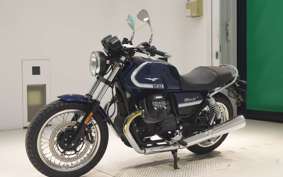 MOTO GUZZI V7 SPECIAL 2023