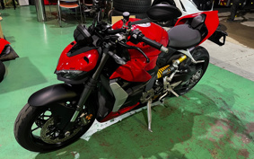DUCATI STREET FIGHTER V2 2023 3F00