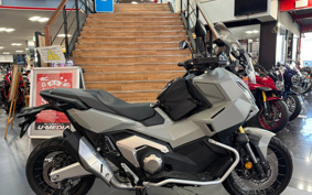 HONDA X-ADV 750 2025 RH21