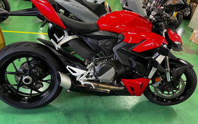 DUCATI STREET FIGHTER V2 2022 3F00