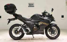SUZUKI GIXXER 250 SF 2010 ED22B