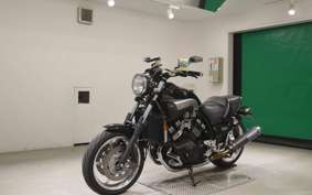 YAMAHA VMAX 2018