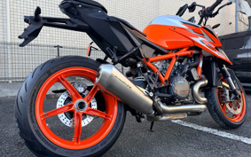 KTM 1290 SUPER DUKE R V3940