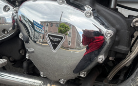 TRIUMPH BONNEVILLE T100 2013 TJ9157