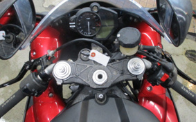YAMAHA YZF-R1 2010 RN23
