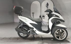 YAMAHA TRICITY 125 SE82J