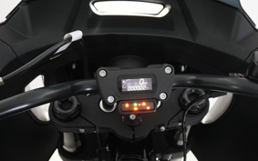 HARLEY FXLRST 2025 YXZ