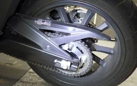 HONDA NM4 VULTUS -01 2018 RC82