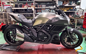 DUCATI DIAVEL TITANIUM 2015 ZDMG105JAFB