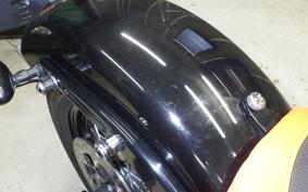 HARLEY FLSS 1800 2015