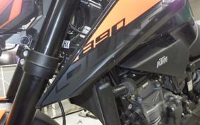 KTM 890 DUKE 2022