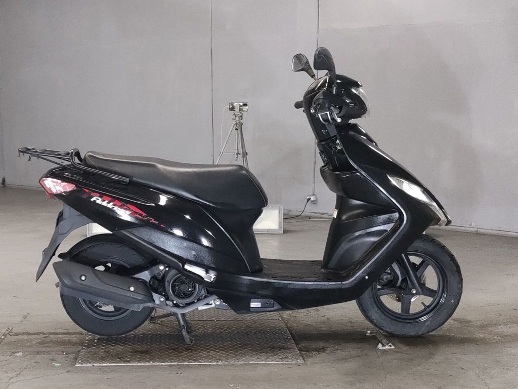 Фото Suzuki ADDRESS V125 с японского аукциона