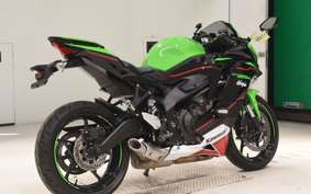 KAWASAKI ZX-25R 2004 ZX250E
