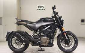 HUSQVARNA SVARTPILEN 401 2025