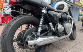 TRIUMPH BONNEVILLE T100 2020 DAD70G