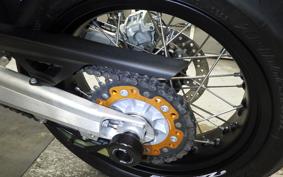 KTM 690 SMC R 2025