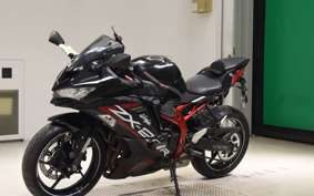 KAWASAKI ZX-25R ZX250E