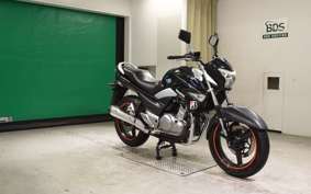 SUZUKI GSR250