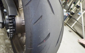 HONDA CB650R 2025 RH17