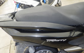 YAMAHA TRICITY 125 SE82J
