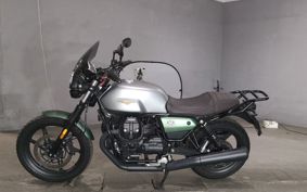 MOTO GUZZI V7 2 STONE 2022 ..