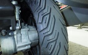 SUZUKI SKYWAVE 200 (Burgman 200) CH41A