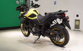 SUZUKI DL650 ( V-Strom 650 ) XTA 2022 C733A