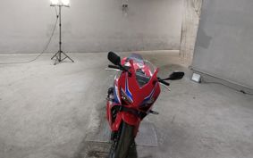 HONDA CBR650R E-Clutch 2024 RH17