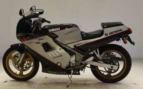 YAMAHA FZR250 2KR