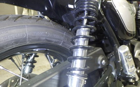 TRIUMPH BONNEVILLE T100 2025