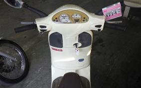 VESPA 125 ET4 2024