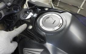 HONDA CB650R E-Clutch 2025 RH17