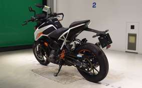 KTM 390 DUKE 2023