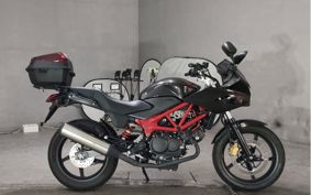 HONDA VTR 250 F MC33