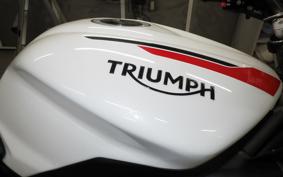 TRIUMPH STREET TRIPLE S 2021