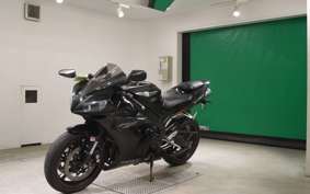 YAMAHA YZF-R1 2005