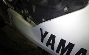 YAMAHA YZF-R25 1977 RG10J